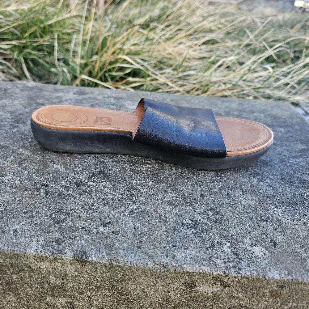 Fitflop EU 37 US 6 Sola Black Leather Slide Sandals Slip‎ On Comfort Walking